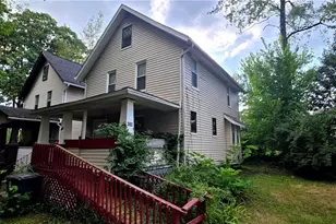 382 W Cedar St, Akron, OH 44307 - Photo 1