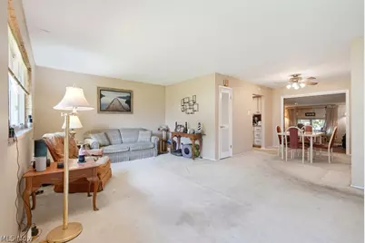 819 Navajo Trail, Macedonia, OH 44056 - Photo 3
