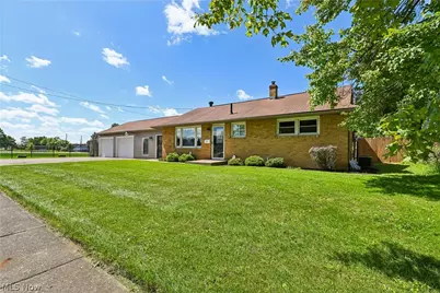 1211 Benskin Avenue SW, Canton, OH 44710 - Photo 1