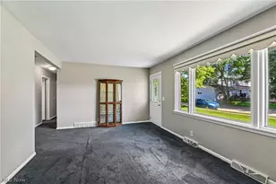 1211 Benskin Ave SW, Canton, OH 44710 - Photo 7