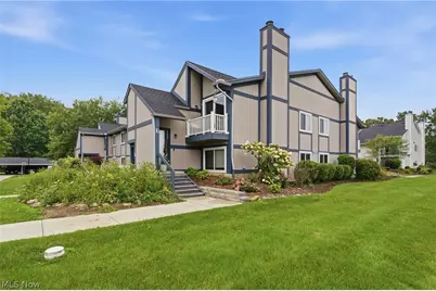 8982 Portage Pointe Drive #E, Streetsboro, OH 44241 - Photo 3