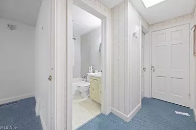 1077 W State Street, Alliance, OH 44601 - Photo 3
