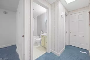 1077 W State St, Alliance, OH 44601 - Photo 3