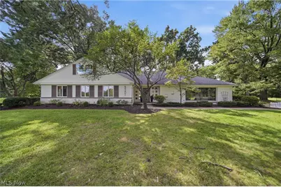 8201 Kellydale Street NW, Massillon, OH 44646 - Photo 1
