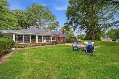 8201 Kellydale Street NW, Massillon, OH 44646 - Photo 39