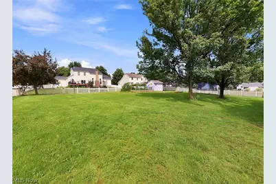11065 Dunsby Avenue NW, Uniontown, OH 44685 - Photo 41