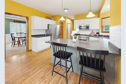 11065 Dunsby Avenue NW, Uniontown, OH 44685 - Photo 11