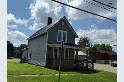 327 Locust Street, Coshocton, OH 43812 - Photo 1