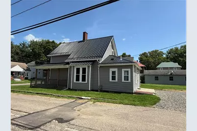 327 Locust Street, Coshocton, OH 43812 - Photo 3
