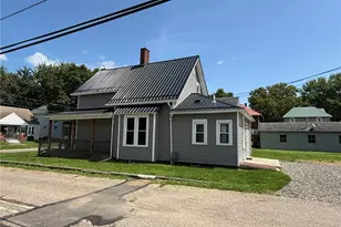 327 Locust St, Coshocton, OH 43812 - Photo 3