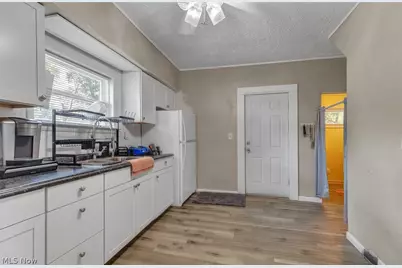 450 Lucy Street, Akron, OH 44306 - Photo 9