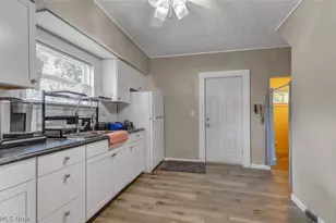 450 Lucy St, Akron, OH 44306 - Photo 9