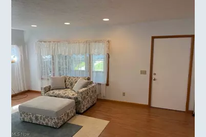313 Schneider Street, North Canton, OH 44720 - Photo 5