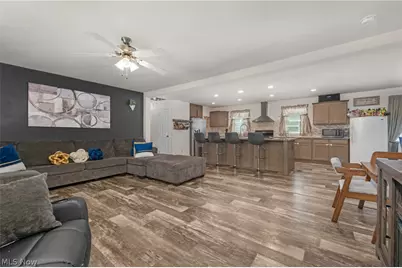 431 Westwoods, Amherst, OH 44001 - Photo 13