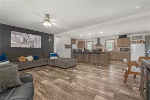 431 Westwoods, Amherst, OH 44001 - Photo 13