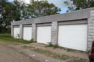 1611 10th St SW, Canton, OH 44706 - Photo 3