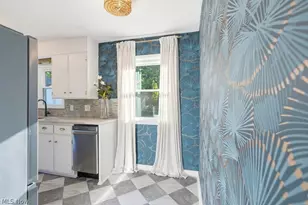 1195 Sawyer Ave, Akron, OH 44310 - Photo 7