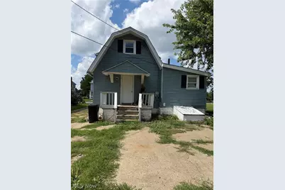 427 4th Street NW, New Philadelphia, OH 44663 - Photo 3