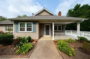 1310 Buckboard Ln, Grandview Heights, OH 44147 - Photo 3