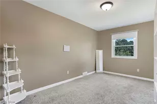 1285 Military Rd, Zanesville, OH 43701 - Photo 15