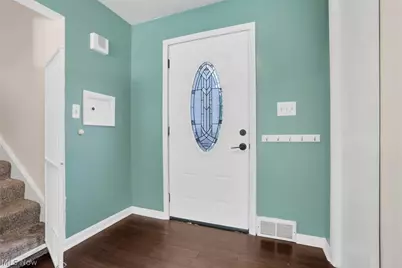 1285 Military Road, Zanesville, OH 43701 - Photo 5