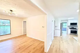 17610 Creekside Dr, Chagrin Falls, OH 44023 - Photo 9