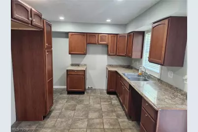1414 Douglas Avenue, Youngstown, OH 44502 - Photo 7