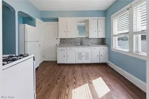 890 Hamlin St, Akron, OH 44320 - Photo 29