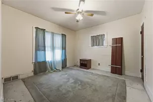 890 Hamlin St, Akron, OH 44320 - Photo 15
