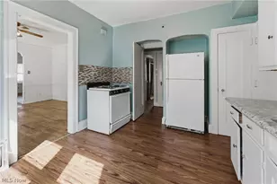 890 Hamlin St, Akron, OH 44320 - Photo 29