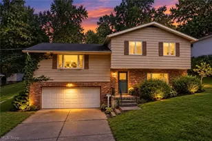 1490 Shanabrook Dr, Akron, OH 44313 - Photo 1