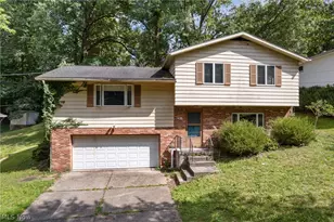 1490 Shanabrook Dr, Akron, OH 44313 - Photo 3