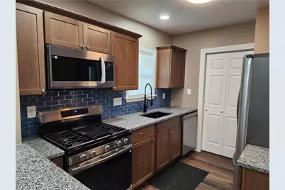 516 Bond Street, Elyria, OH 44035 - Photo 9
