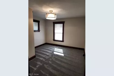 516 Bond Street, Elyria, OH 44035 - Photo 13