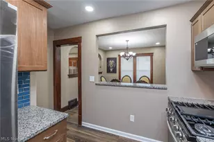 516 Bond St, Elyria, OH 44035 - Photo 7