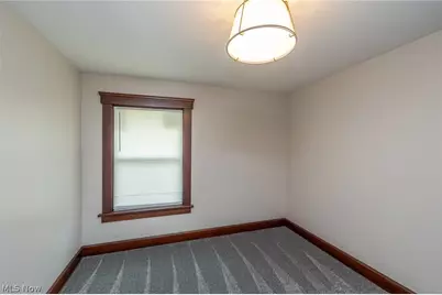 516 Bond Street, Elyria, OH 44035 - Photo 15