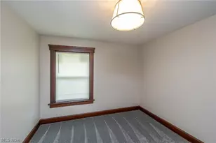 516 Bond St, Elyria, OH 44035 - Photo 15