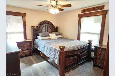 516 Bond Street, Elyria, OH 44035 - Photo 11