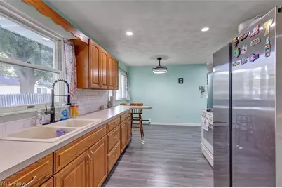 5847 Clement Drive, Lorain, OH 44053 - Photo 9