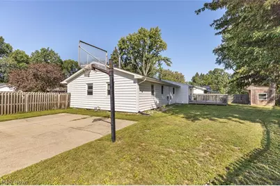 5847 Clement Drive, Lorain, OH 44053 - Photo 35