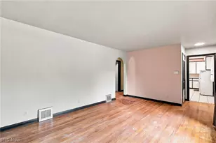 294 Oxford Ave, Akron, OH 44310 - Photo 11