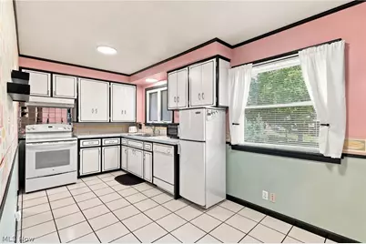 294 Oxford Avenue, Akron, OH 44310 - Photo 3