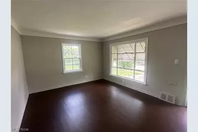 16015 S Lotus Drive, Loveland, OH 44128 - Photo 7