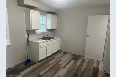 16015 S Lotus Drive, Loveland, OH 44128 - Photo 13