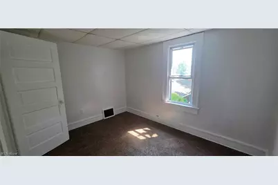 496 Rothrock Avenue, Akron, OH 44314 - Photo 23