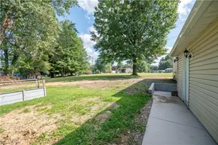 3907 S Schenley Ave, Youngstown, OH 44511 - Photo 35