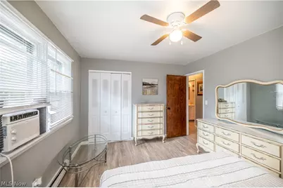 3907 S Schenley Avenue, Youngstown, OH 44511 - Photo 17