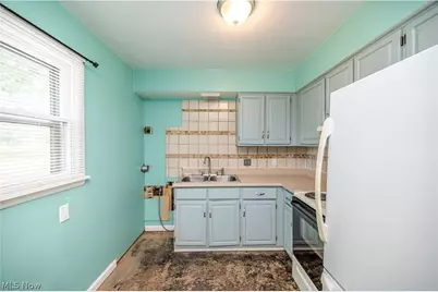 3907 S Schenley Avenue, Youngstown, OH 44511 - Photo 25