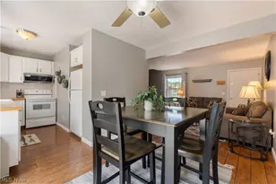 1206 W Maple St, North Canton, OH 44720 - Photo 9