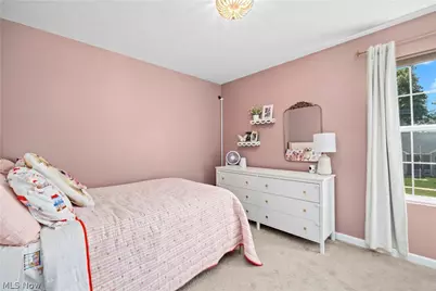 3622 Astor Lane, Lorain, OH 44053 - Photo 17